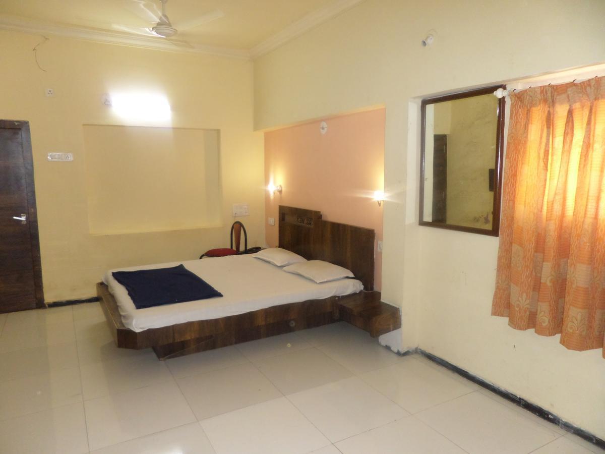 Hotel Ameer Kolhapur Dış mekan fotoğraf